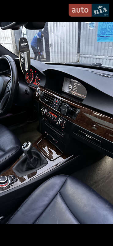 Универсал BMW 3 Series 2009 в Полтаве