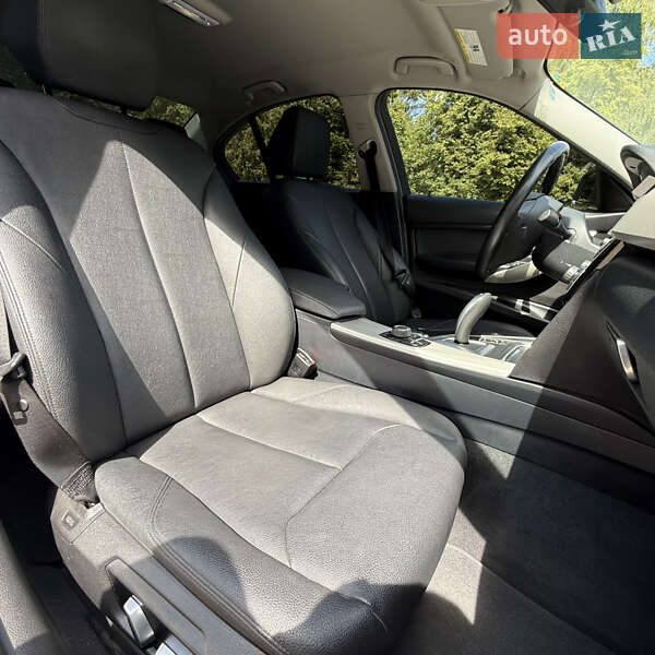 Седан BMW 3 Series 2018 в Львове фото 25 Седан BMW 3 Series 2018 в Львове