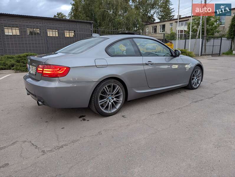 Купе BMW 3 Series 2010 в Киеве фото 10 Купе BMW 3 Series 2010 в Киеве