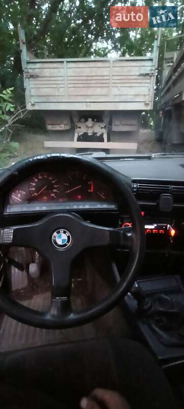 BMW 3 Series 1986