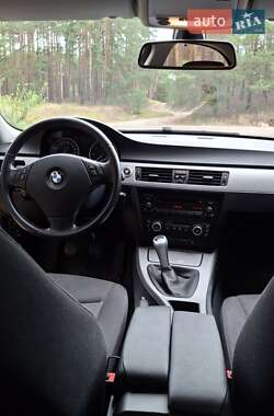 Седан BMW 3 Series 2007 в 