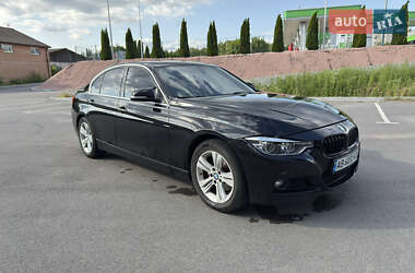 Седан BMW 3 Series 2017 в Виннице