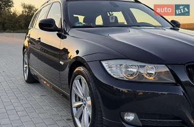 Универсал BMW 3 Series 2009 в 