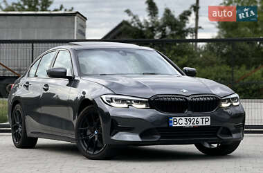 Седан BMW 3 Series 2019 в Львове