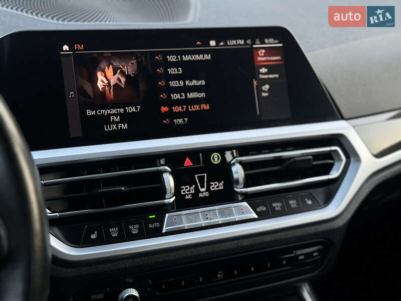 Седан BMW 3 Series 2019 в Львові