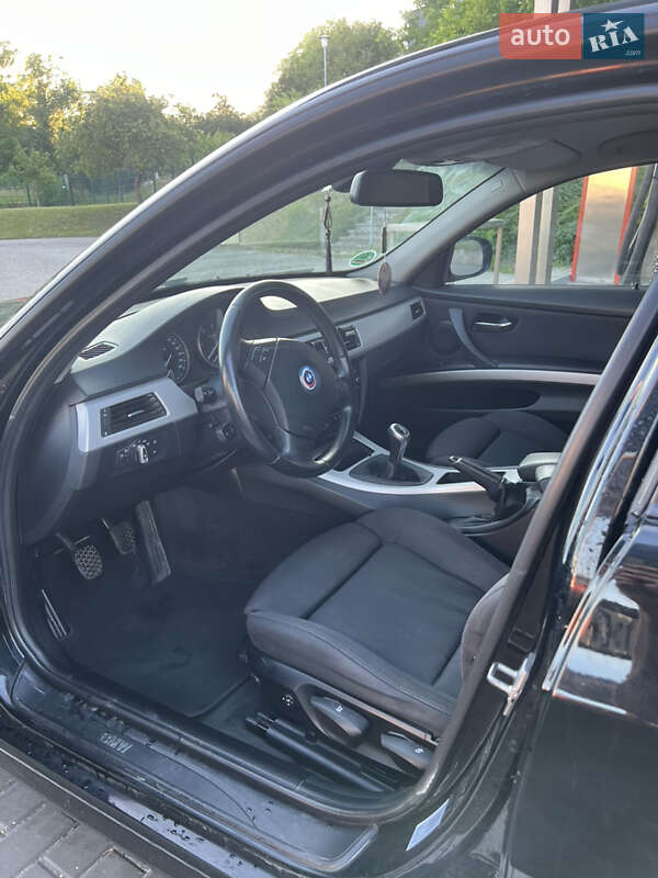 Универсал BMW 3 Series 2010 в Тернополе фото 6 Универсал BMW 3 Series 2010 в Тернополе