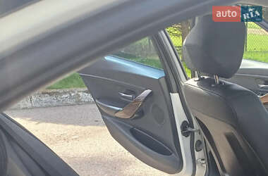 Седан BMW 3 Series 2013 в 
