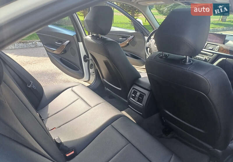 Седан BMW 3 Series 2013 в Виннице