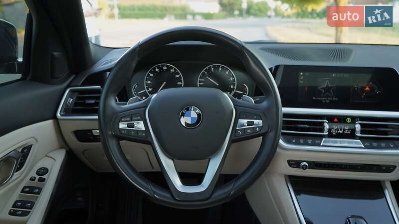 Седан BMW 3 Series 2019 в Одесі