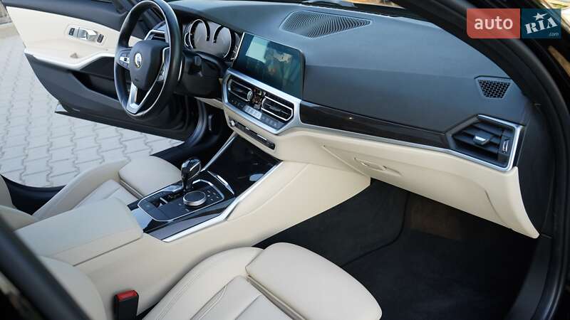 Седан BMW 3 Series 2019 в Одесі