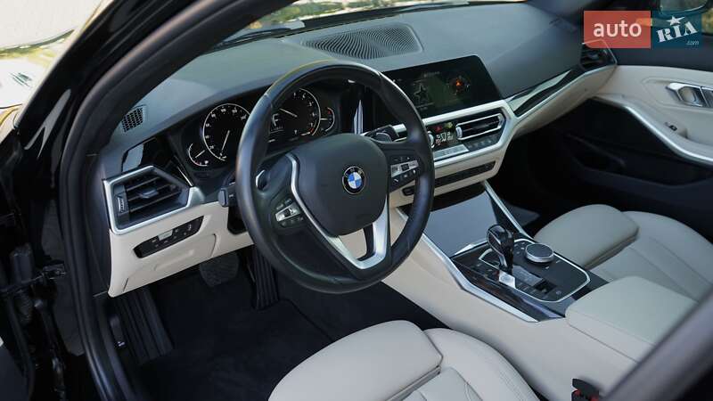 Седан BMW 3 Series 2019 в Одесі