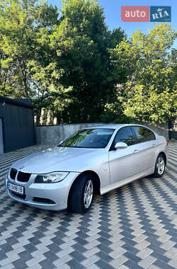 Седан BMW 3 Series 2005 в Николаеве