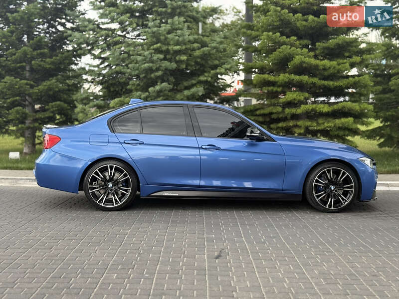 Седан BMW 3 Series 2015 в Одесі