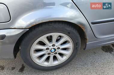 Седан BMW 3 Series 2004 в 