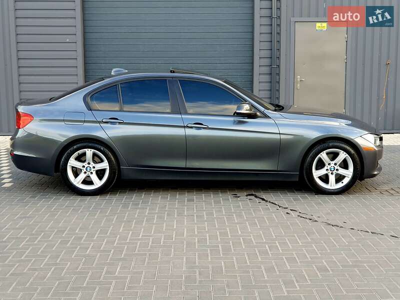 Седан BMW 3 Series 2014 в Кропивницькому