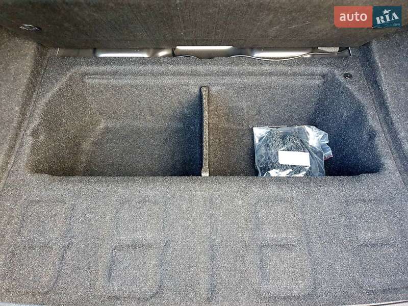 Седан BMW 3 Series 2014 в Кропивницькому