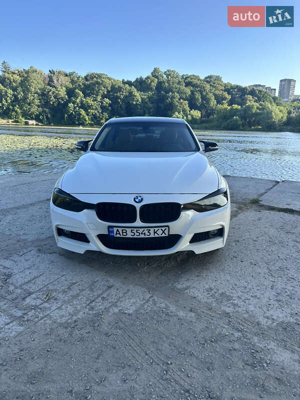Седан BMW 3 Series 2015 в Вінниці