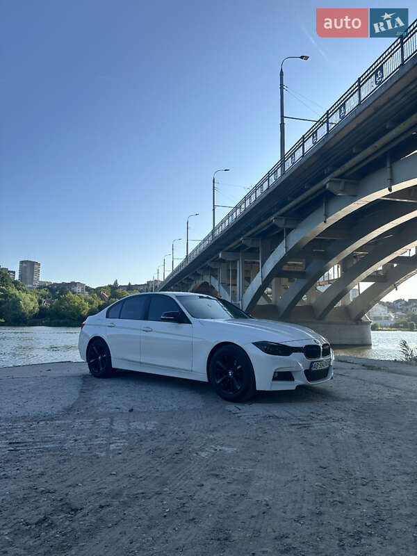 Седан BMW 3 Series 2015 в Вінниці