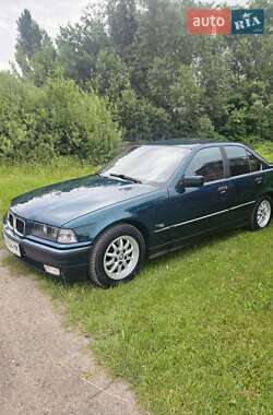 Седан BMW 3 Series 1995 в Житомирі