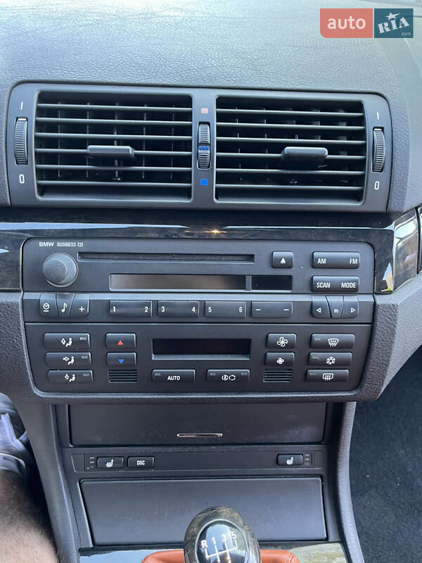 Седан BMW 3 Series 2004 в Ивано-Франковске