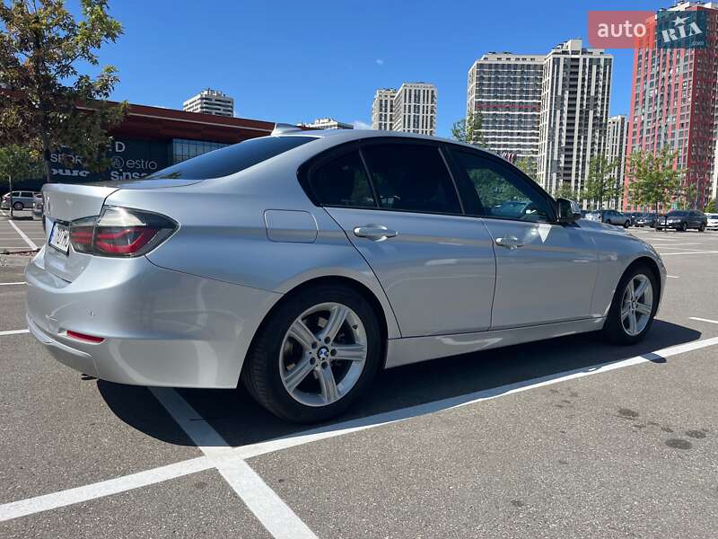 Седан BMW 3 Series 2012 в Киеве фото 12 Седан BMW 3 Series 2012 в Киеве