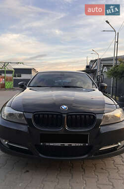 Седан BMW 3 Series 2011 в 