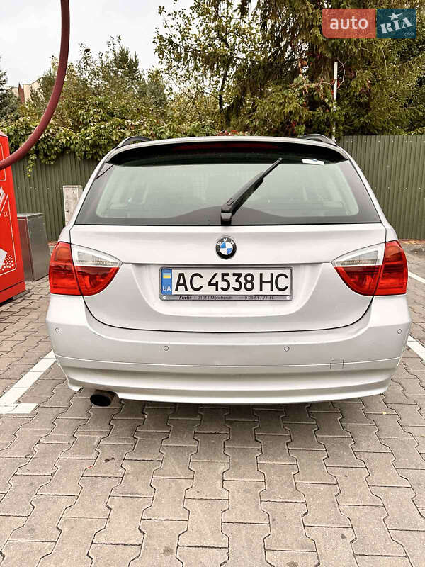 Универсал BMW 3 Series 2006 в Нововолынске