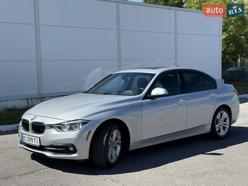 Седан BMW 3 Series 2015 в Львові