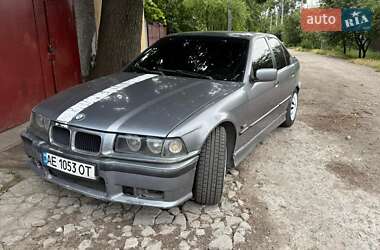 Седан BMW 3 Series 1991 в Дніпрі