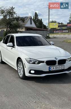 Седан BMW 3 Series 2016 в Черкасах