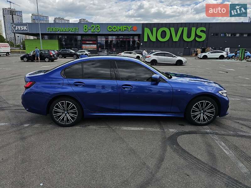 Седан BMW 3 Series 2022 в Києві