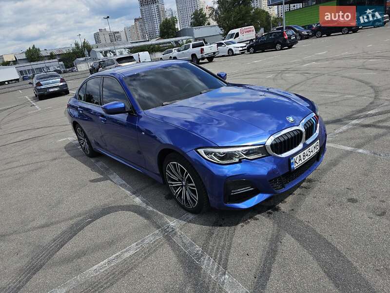 Седан BMW 3 Series 2022 в Києві