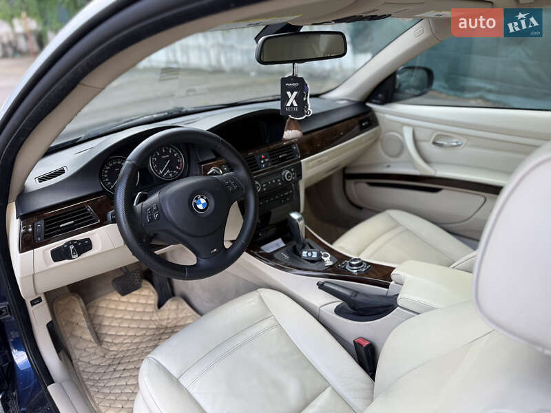Купе BMW 3 Series 2011 в Киеве