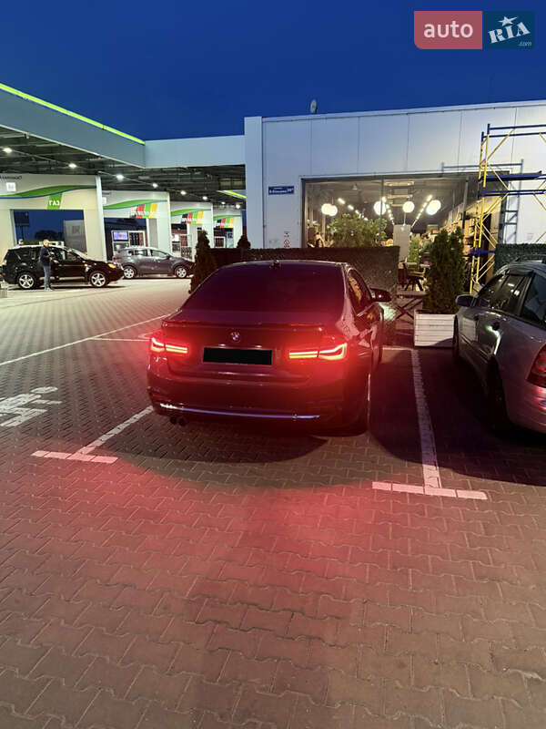 Седан BMW 3 Series 2017 в Києві