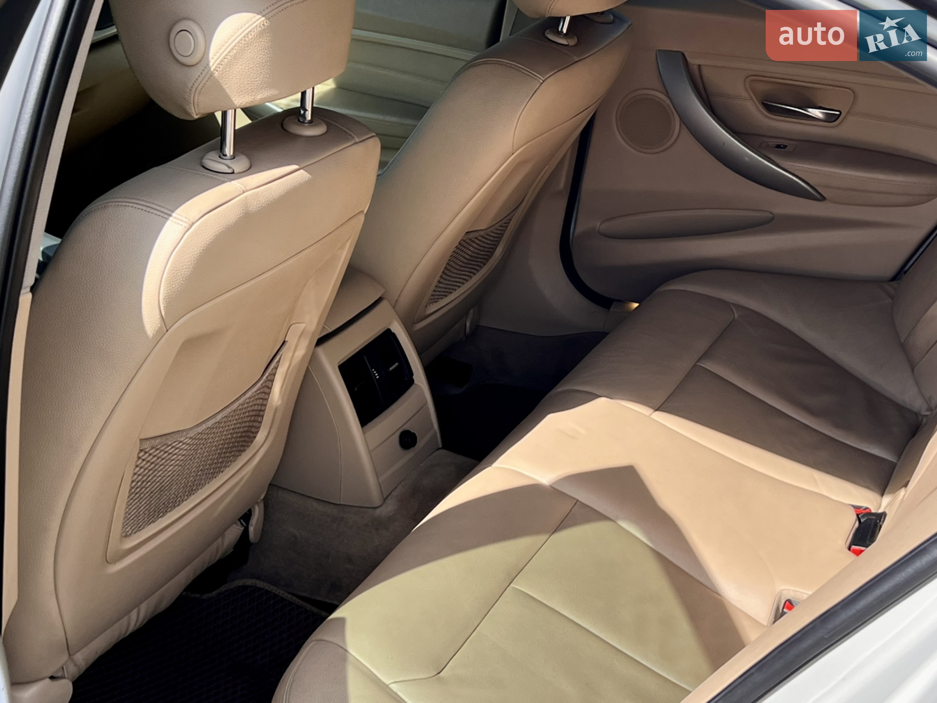 2012 BMW 3er - мініатюра 12