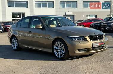 Седан BMW 3 Series 2005 в Києві