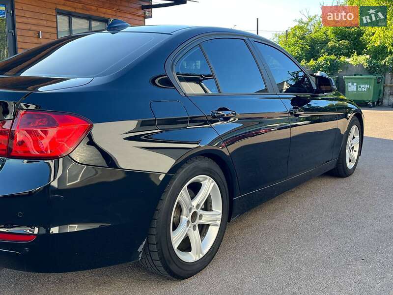Седан BMW 3 Series 2013 в Житомире