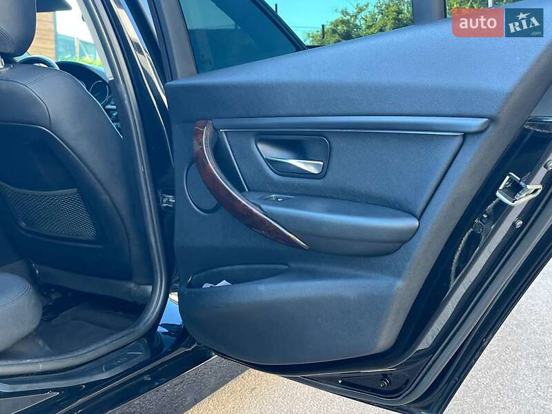 Седан BMW 3 Series 2013 в Житомире