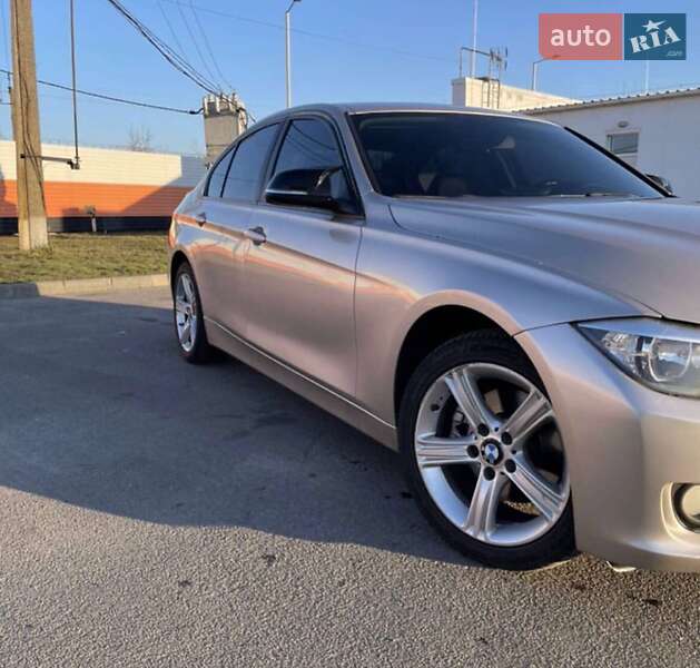 Седан BMW 3 Series 2012 в Львове