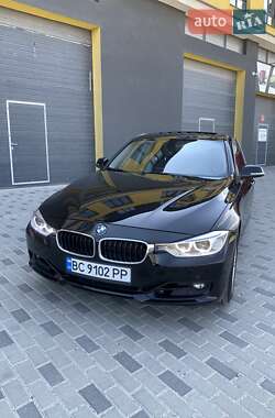 Седан BMW 3 Series 2013 в Львові