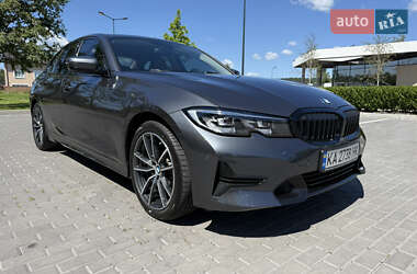Седан BMW 3 Series 2022 в Києві