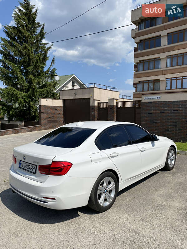BMW 3 Series 2016