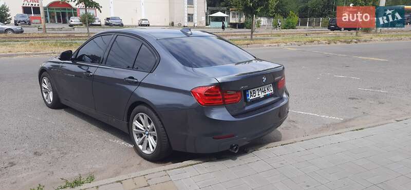 Седан BMW 3 Series 2013 в Виннице