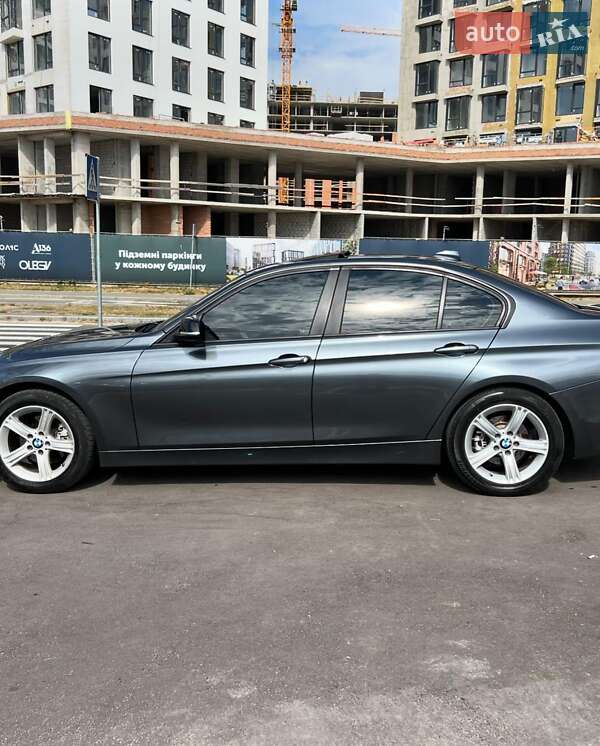Седан BMW 3 Series 2013 в Тернополе