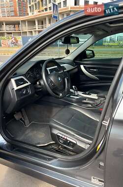 Седан BMW 3 Series 2013 в 