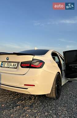 Седан BMW 3 Series 2017 в Києві