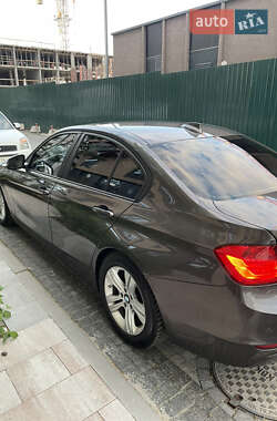 Седан BMW 3 Series 2013 в 