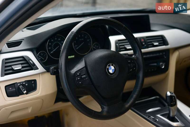 Седан BMW 3 Series 2013 в Житомирі