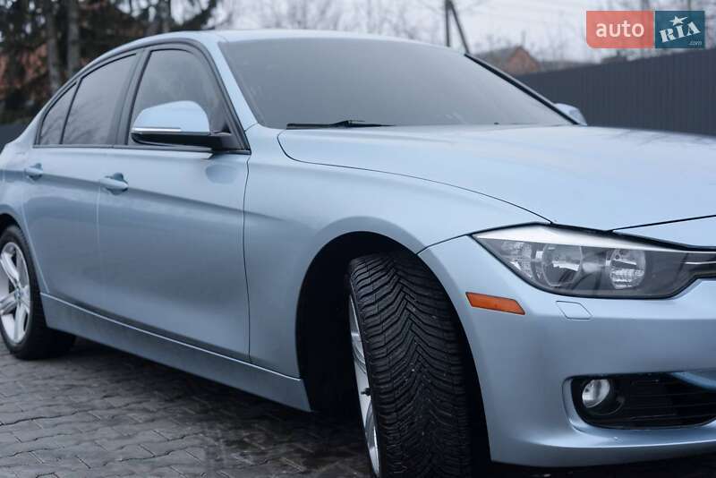Седан BMW 3 Series 2013 в Житомирі