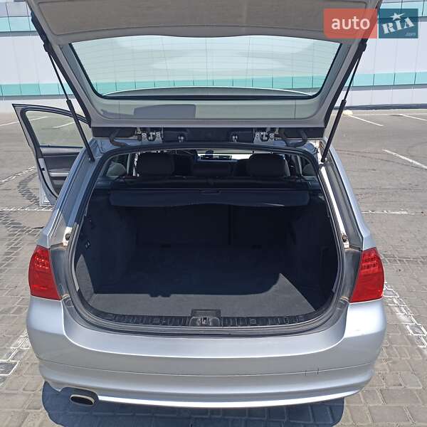Универсал BMW 3 Series 2010 в Одессе фото 28 Универсал BMW 3 Series 2010 в Одессе